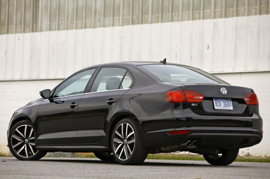  Volkswagen Jetta GLI Autobahn 2012 года  (фото 33 из 33)